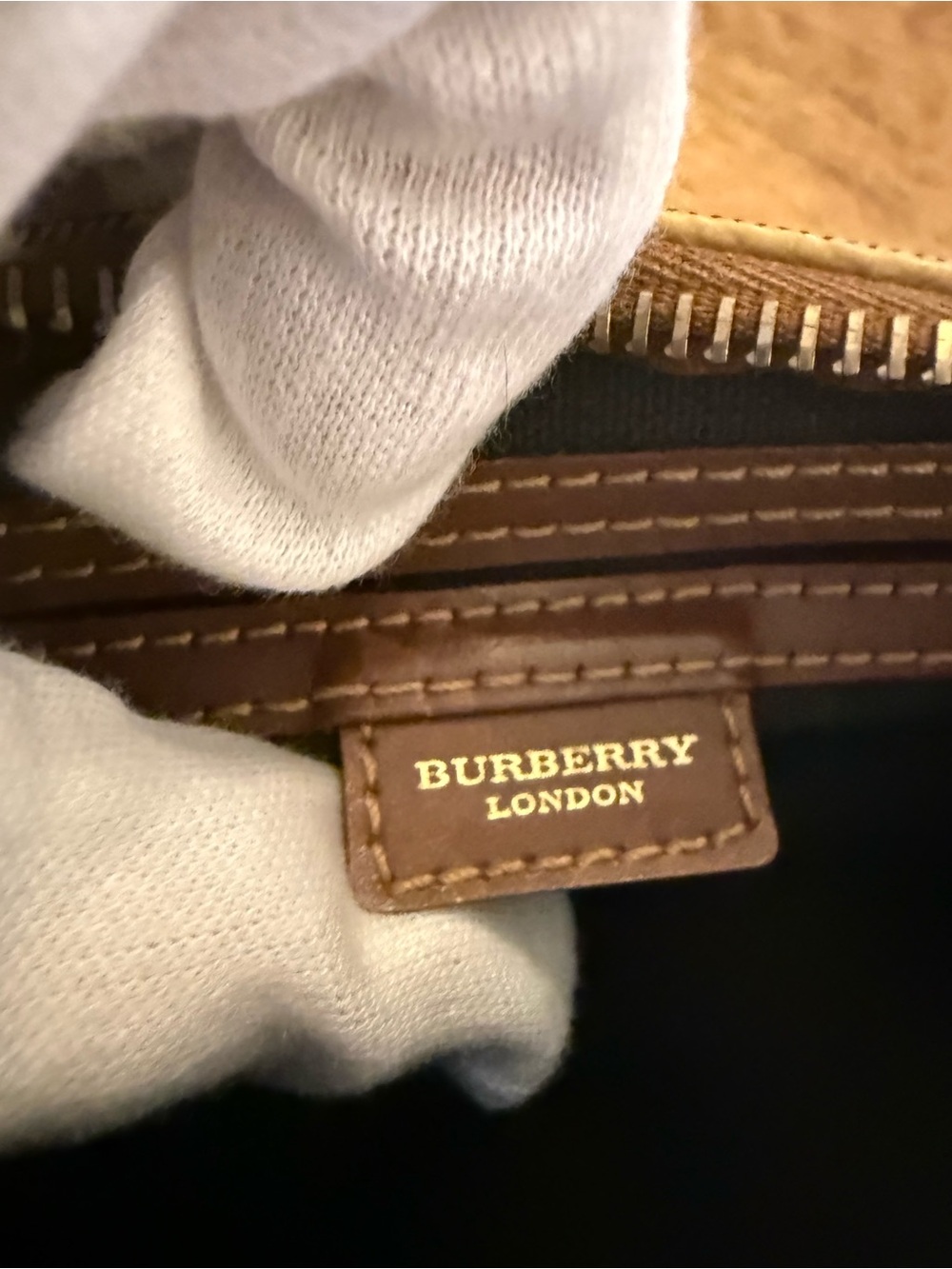 Burberry Classic Haymarket Check Pattern Brown Handle Woman’s Bag - Picture 8 of 16
